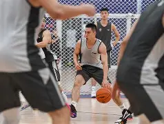 nba球员打野球 nba球员打野球